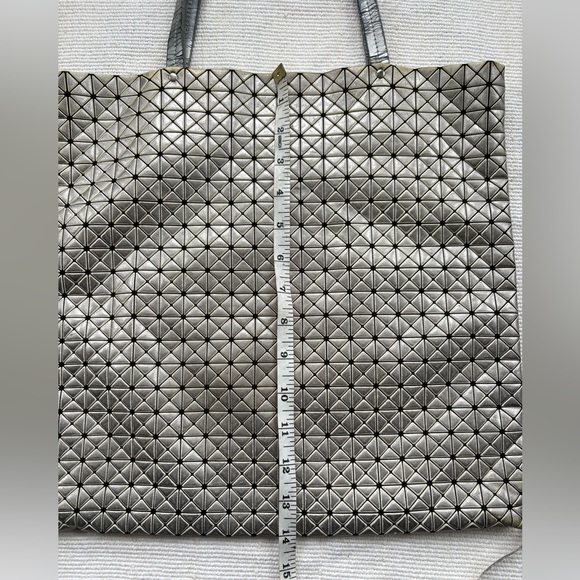 Issey Miyake Pleats Please Gray Tote Bag - Picture 5 of 7